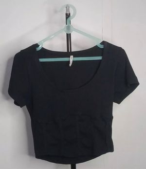 Crop Top Hitam