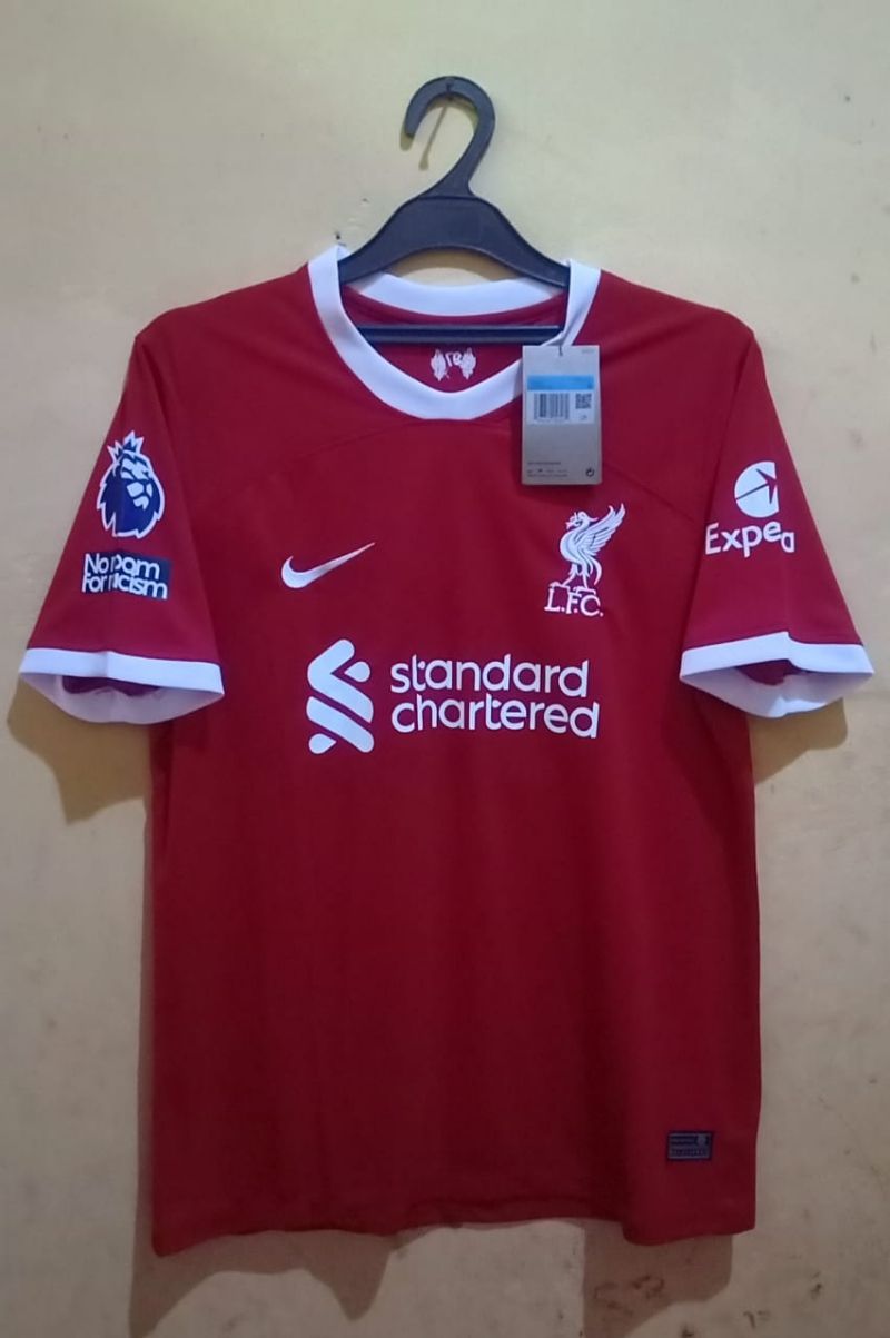 Jersey Home Liverpool 2023/2024, foto 2