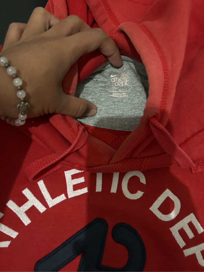 hoodie nike merah, foto 2