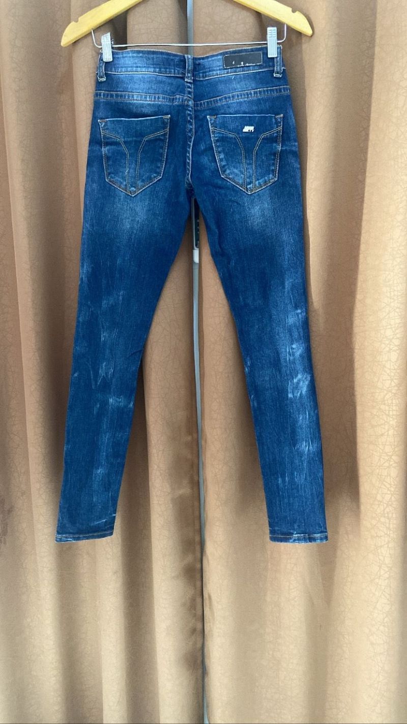 Celana jeans sobek lutut, foto 2