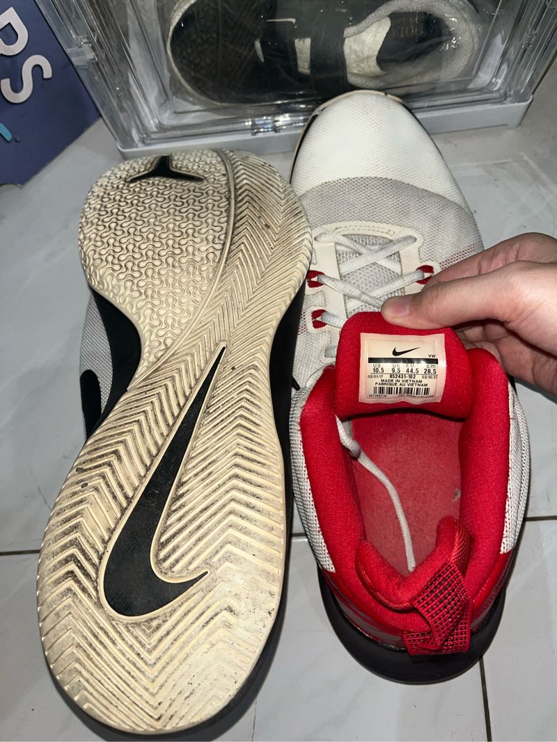 Nike basket Air Versitile size 44, foto 3