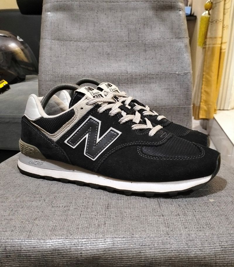 New Balance 574 Classic Preloved