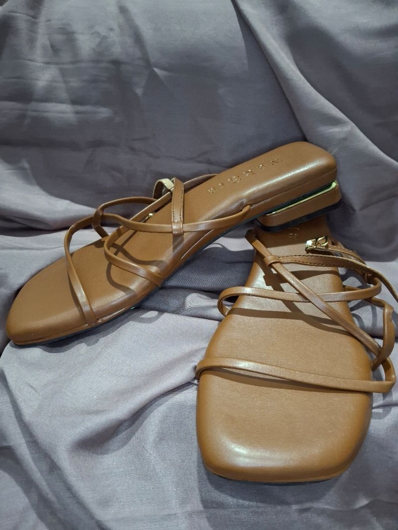 Wakata sepatu sendal tali, foto 3