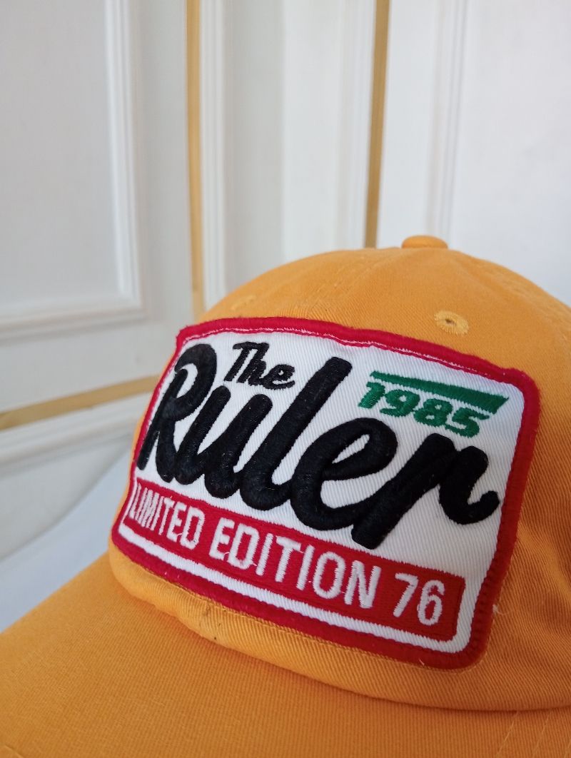 CAPS THE RULER, foto 2