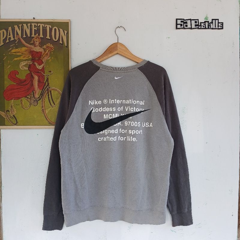 Crewneck Nike Swoosh Internasional, foto 2