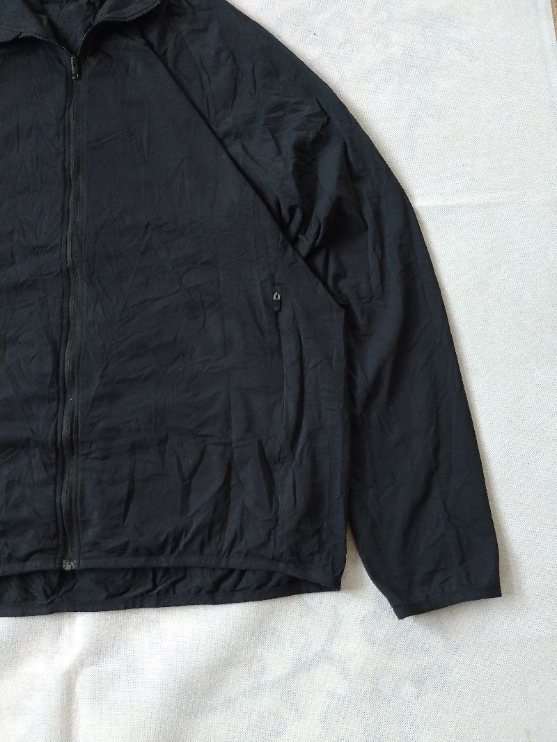 Jaket Uniqlo Dry-ex Recycled Polyester Hitam Second, foto 4