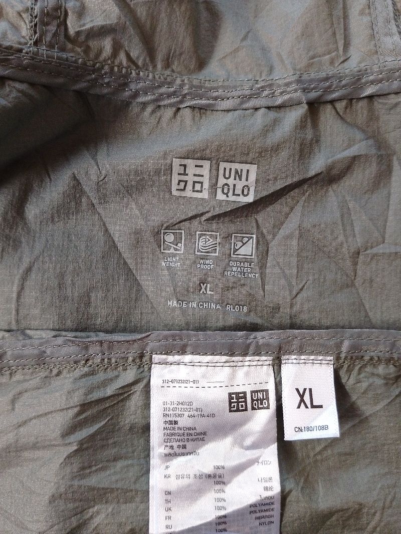 Uniqlo Parasut Lightweight UV Protec Pocketable Abu Second, foto 8