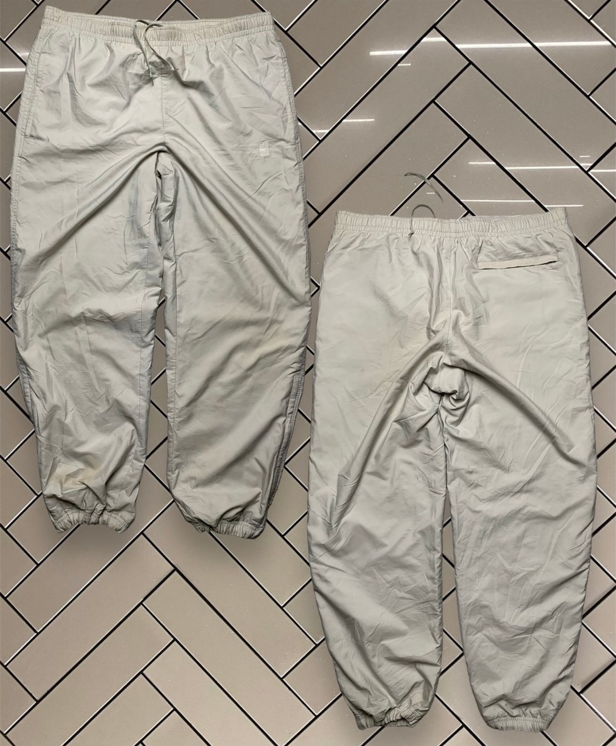 Nike Streetwear Sportswear Sweatpants & Joggers Pria white