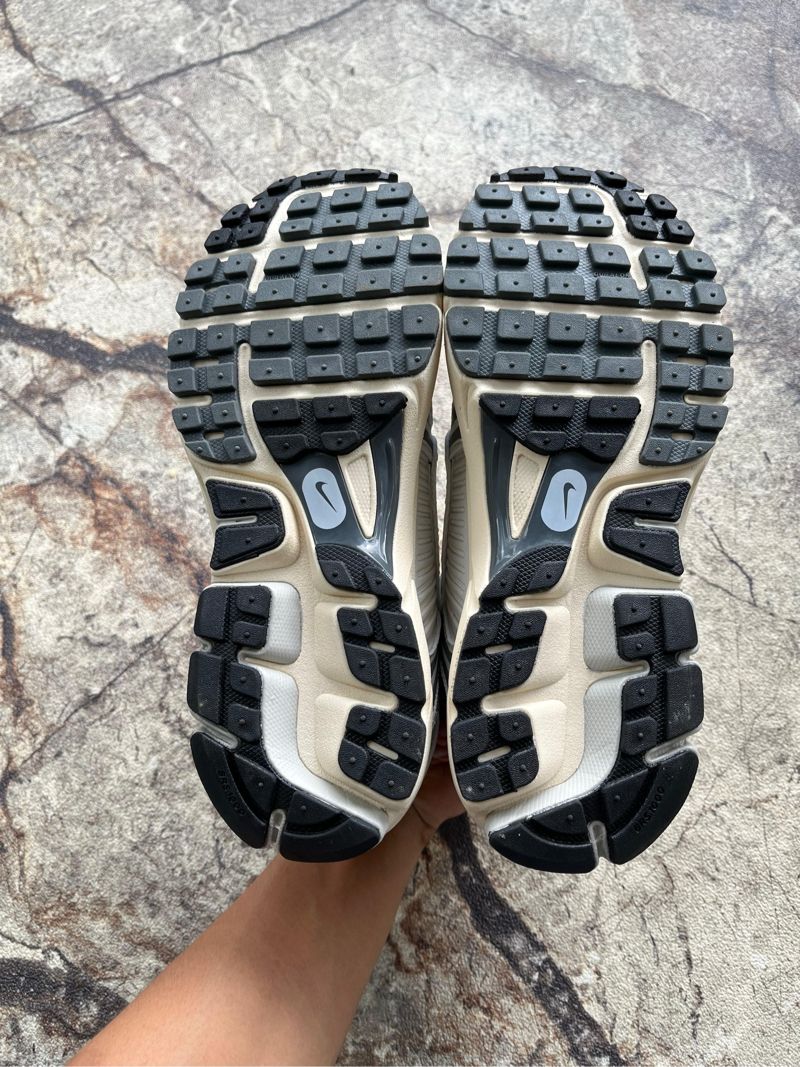 NIKE VOMERO 5, foto 5
