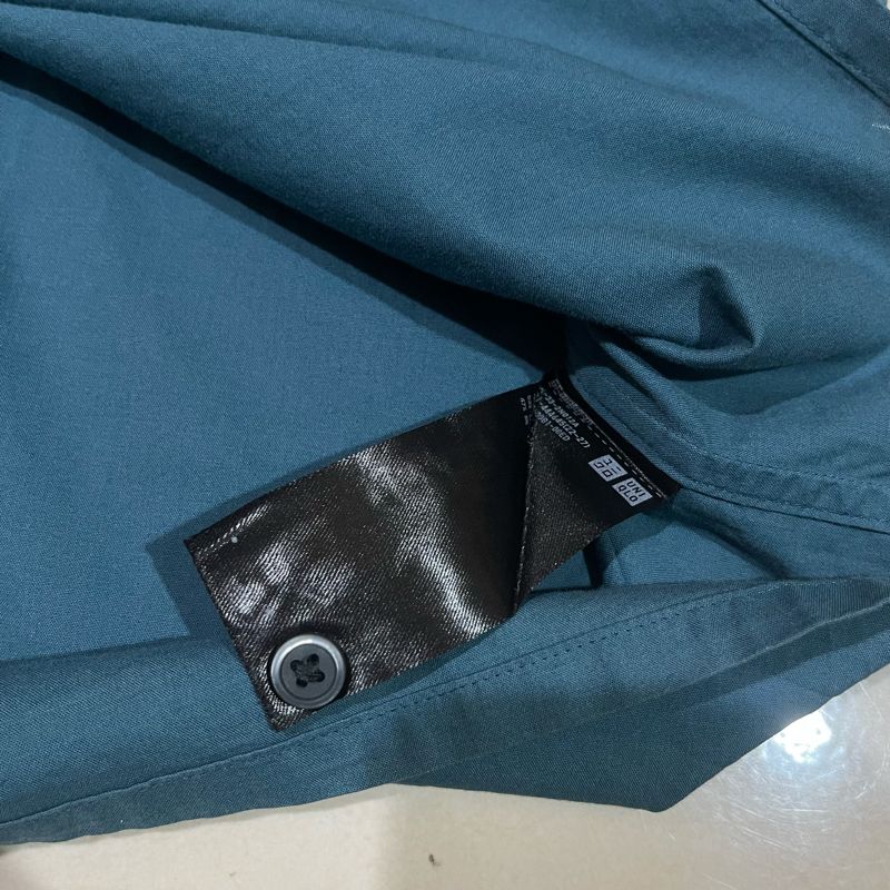 Uniqlo Basic Blue Open Collar for Summer Shirt, foto 6