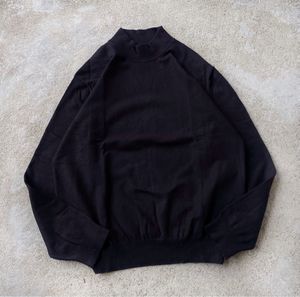 HANGTEN ESSENTIALS TURTLE KNIT SWEATER