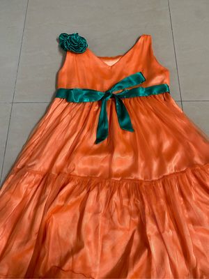 dress pesta anak