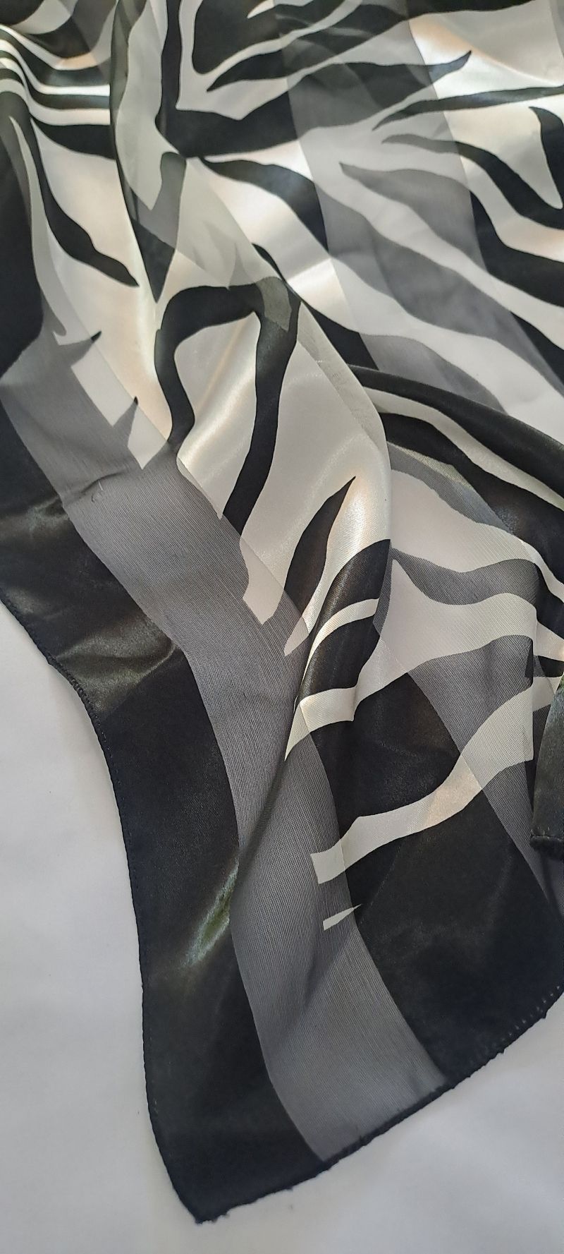 Square Scarf Zebra Pattern, foto 2