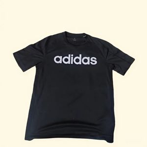Kaos Adidas
