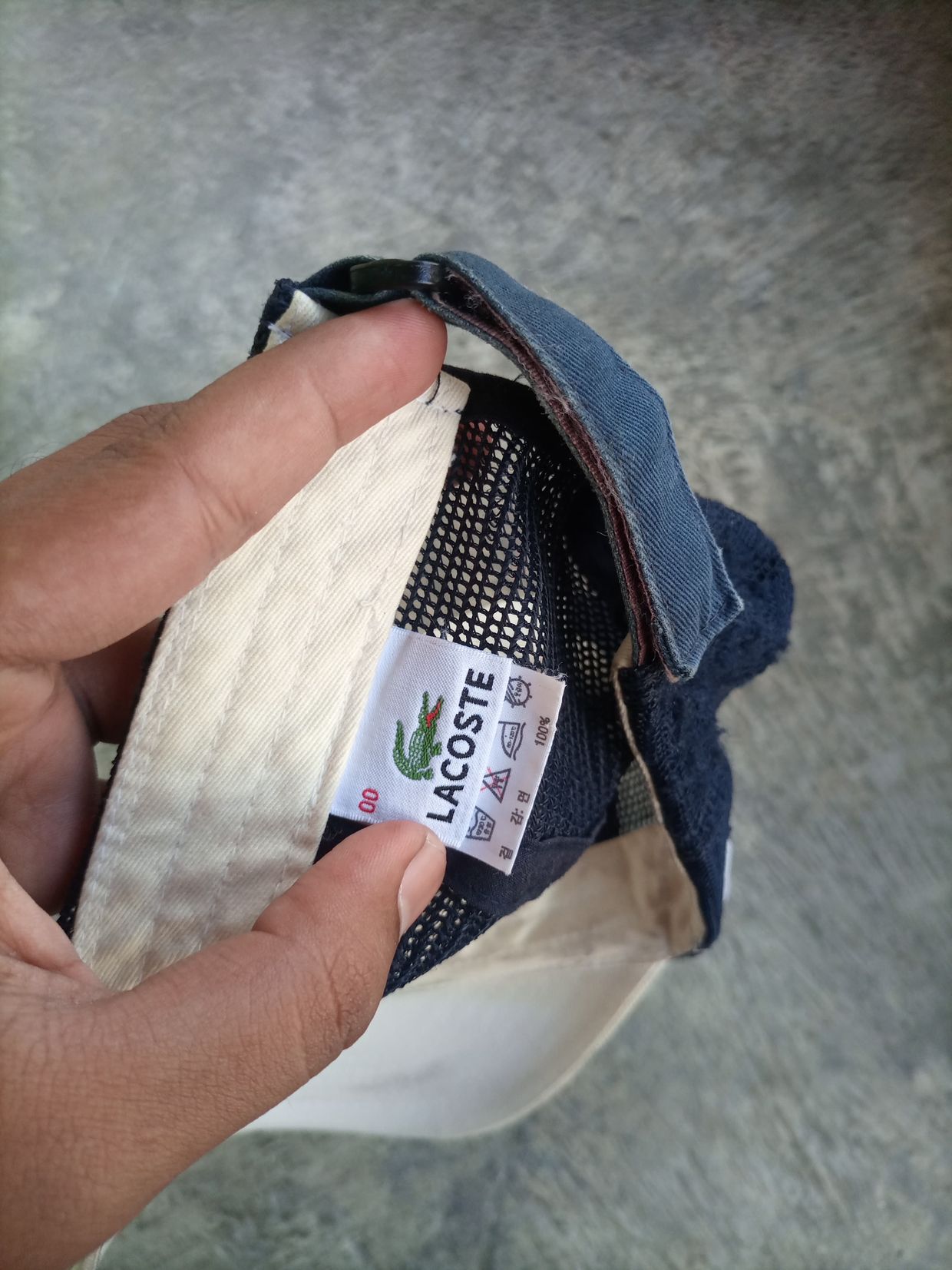 Lacoste Luxury Hat Pria navy, foto 3