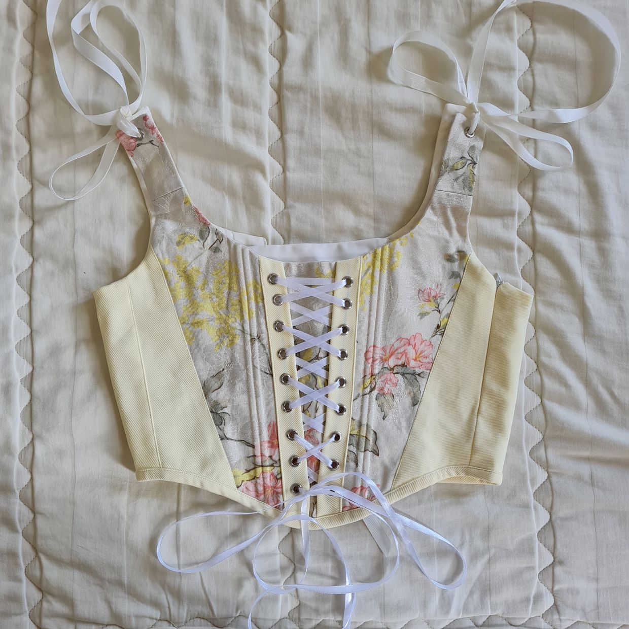 KANONA Corset Wanita white cream