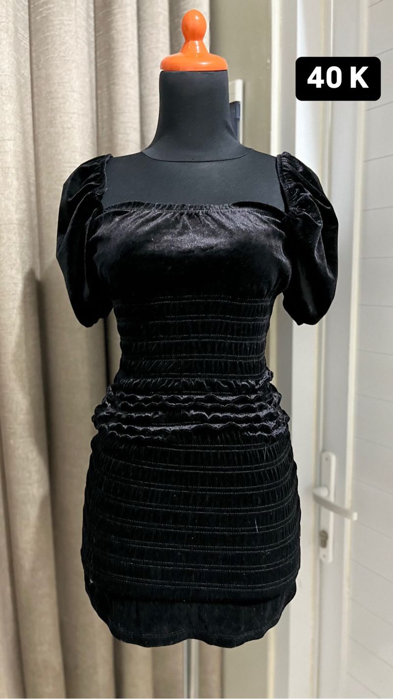 3 black dress, foto 2