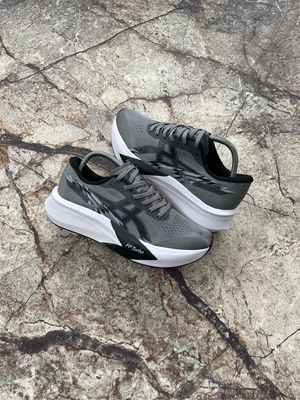 ASICS MAGIC SPEED