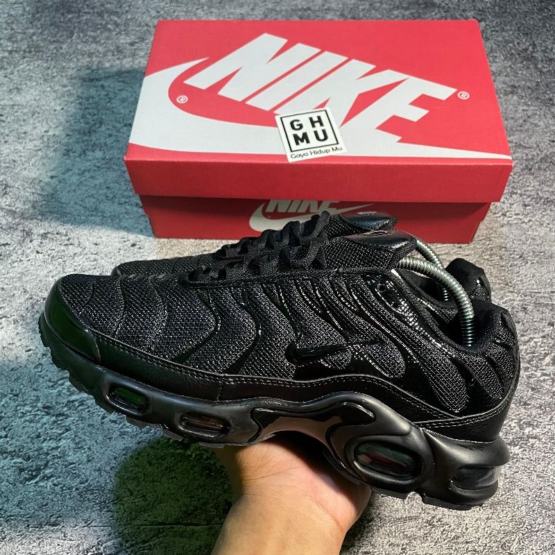 Nike Airmax TN Plus Triple Black, foto 2