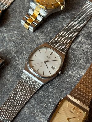 Seiko Quartz Round Shape White