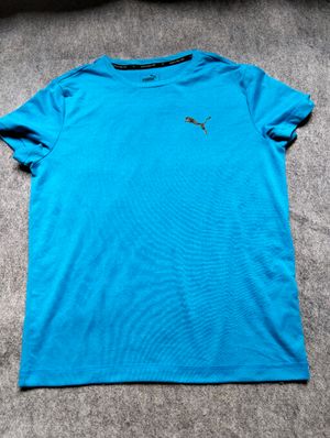Baju olahraga Puma