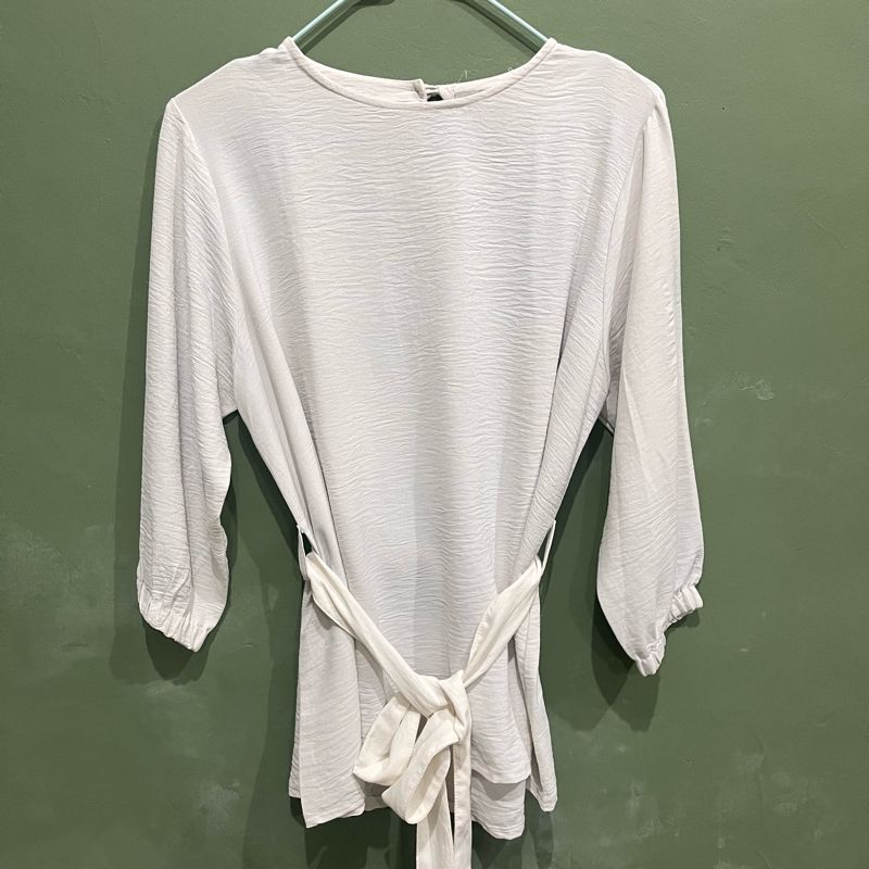 This Is April / TIA Husni Blouse White, foto 2