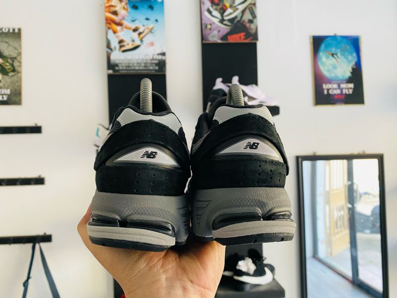 New Balance 2002R Black, foto 2