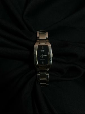 Jam tangan vintage CASIO