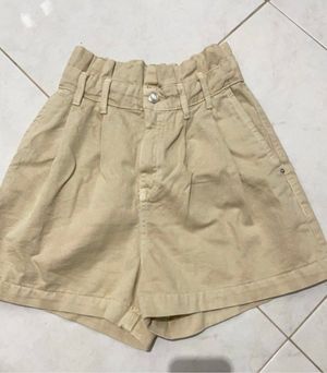 Celana pendek ZARA