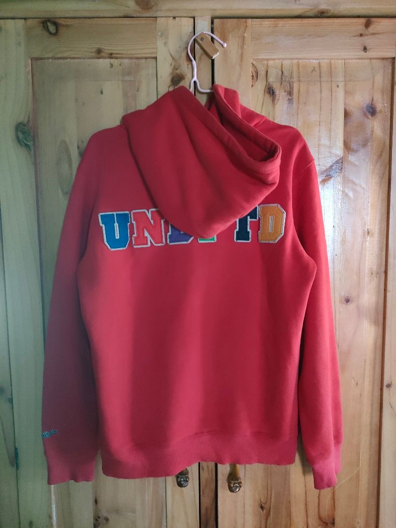 Hoodie Undefeated, foto 2