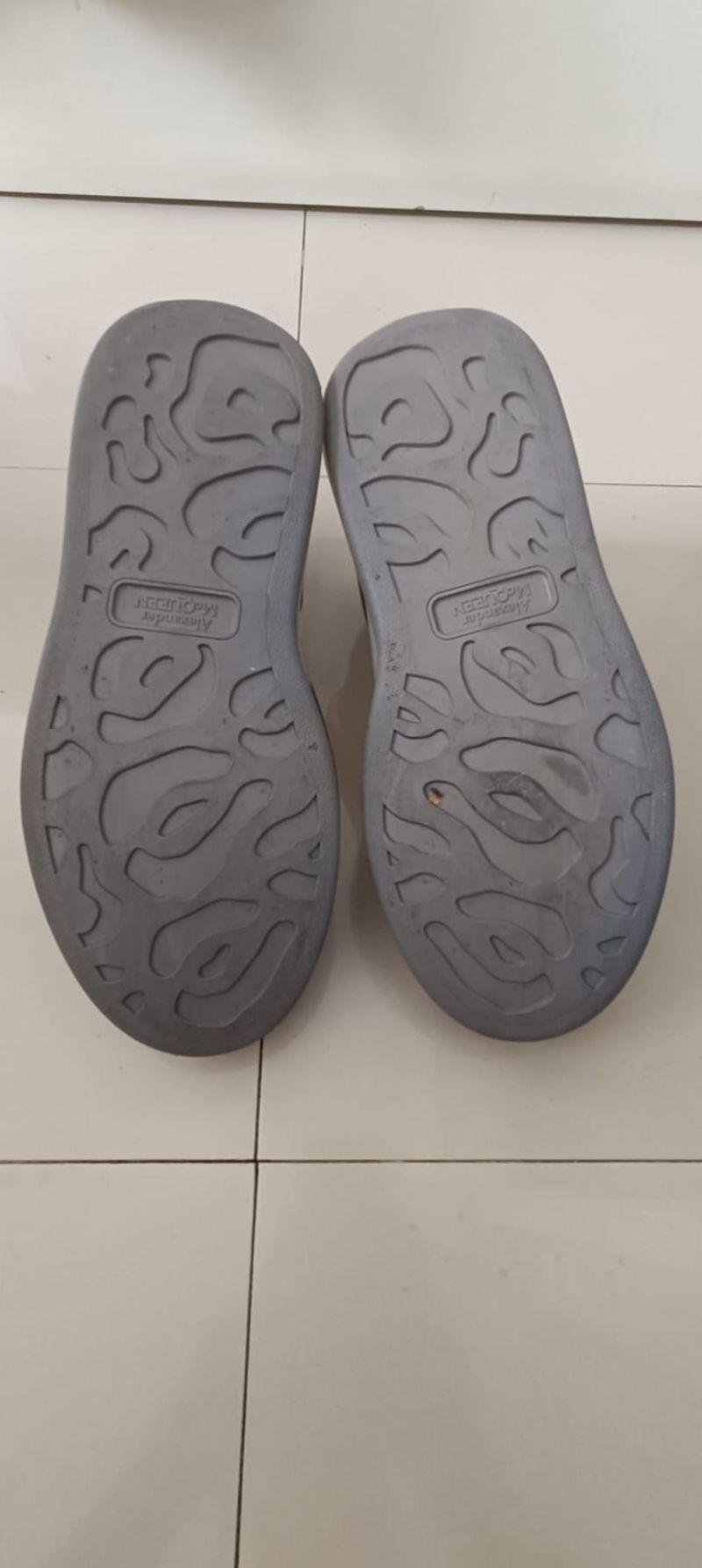 Sepatu Alexander McQueen, foto 4