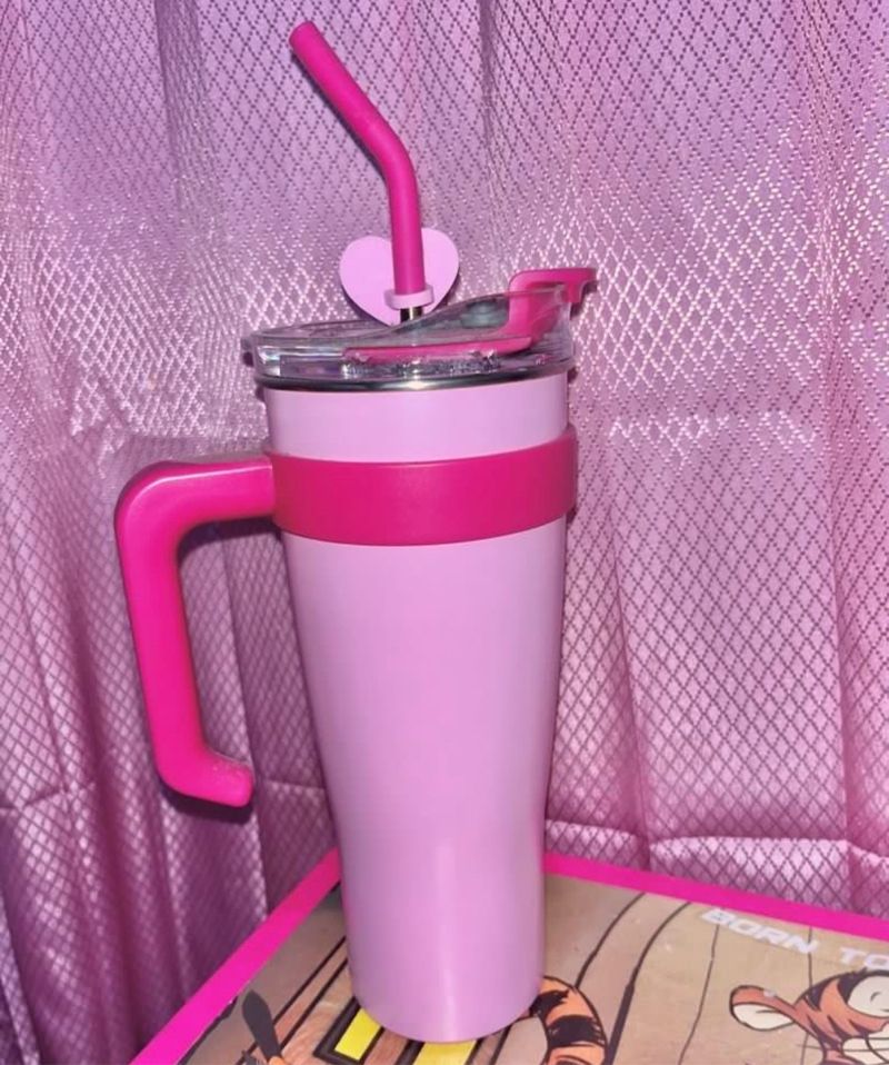 Tumbler Miniso x Barbie, foto 2