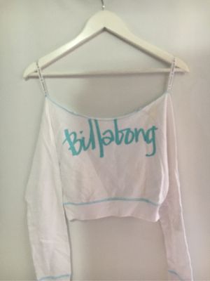 Atasan billabong