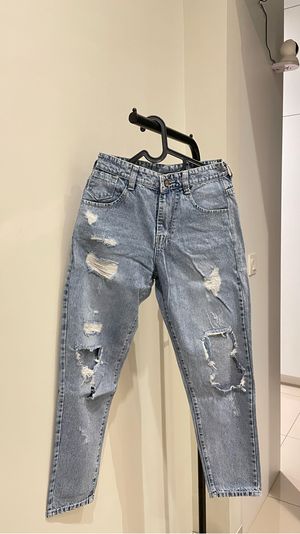 Levis