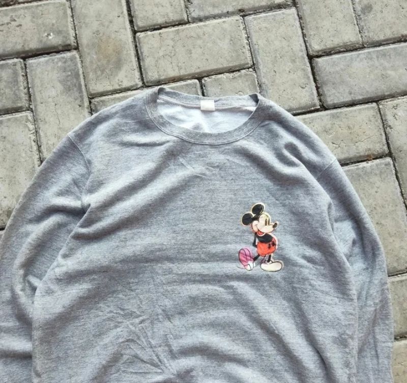 UNIQLO DISNEY CREWNECK, foto 2