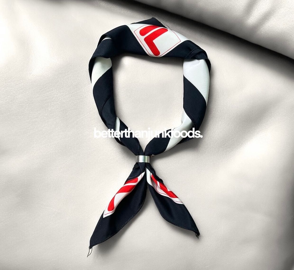 Fila Luxury Scarf Wanita multicolor