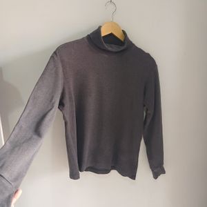 Uniqlo Brushed Cotton Turtleneck Long Sleeve T-Shirt