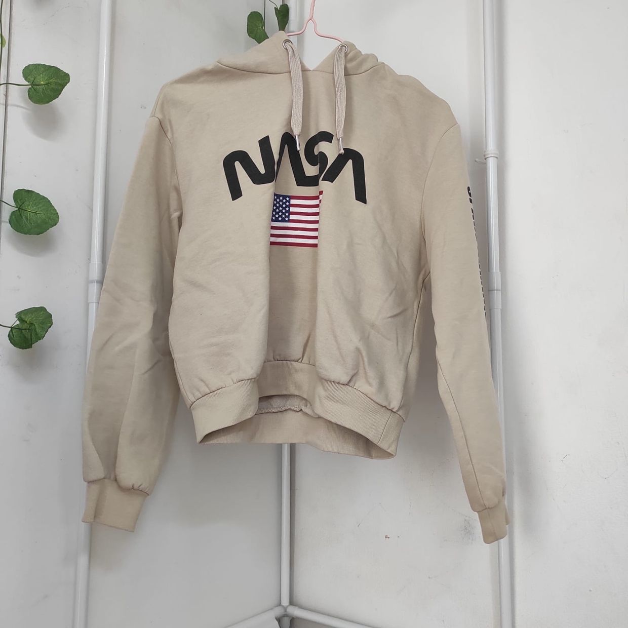 H&M Casual Hoody Wanita tan cream