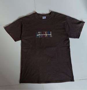 Kaos Gildan ATLANTA Bordir | Size M  Kaos warna cokelat tua