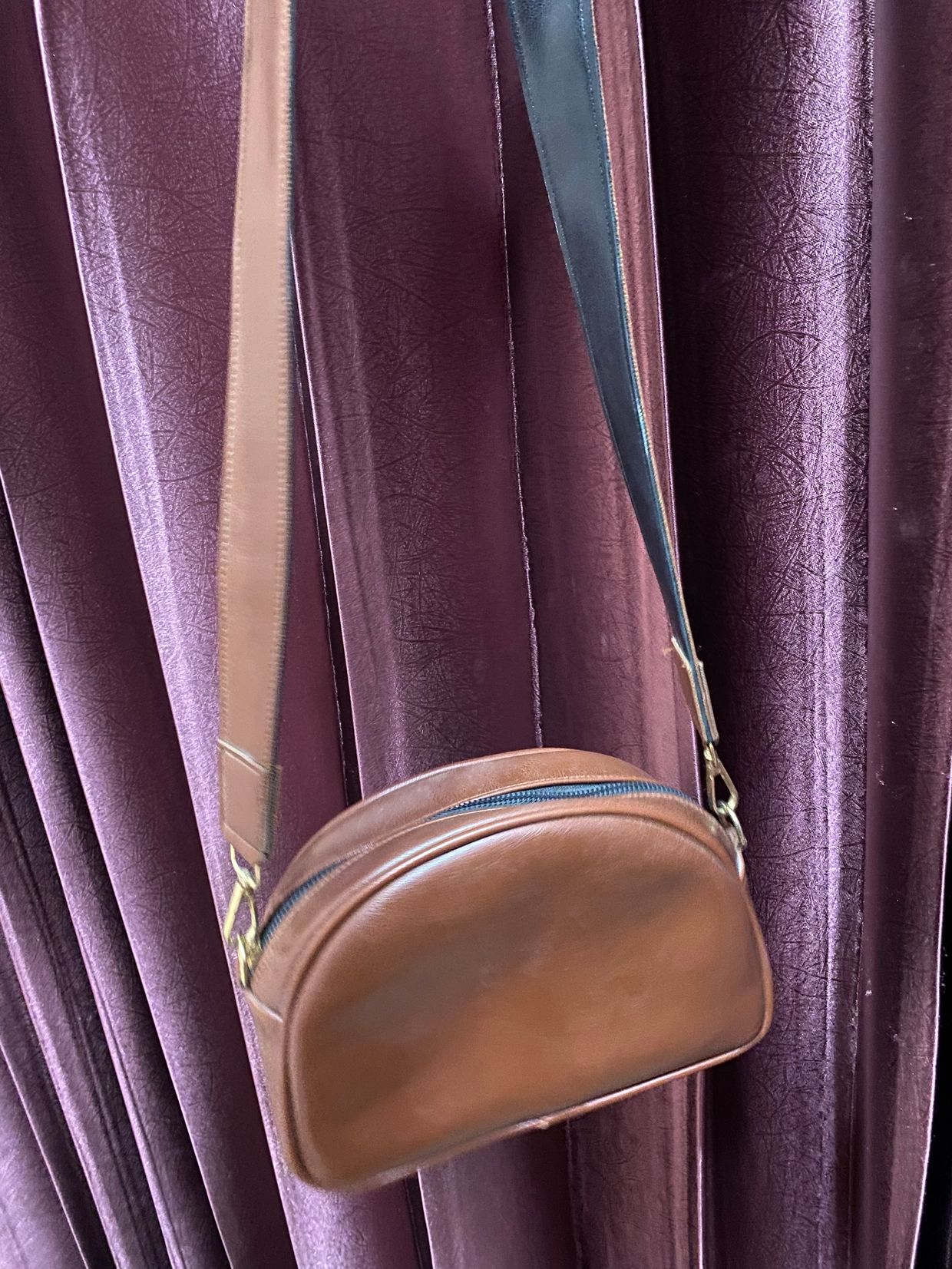 Minimalist Crossbody Bag Wanita brown