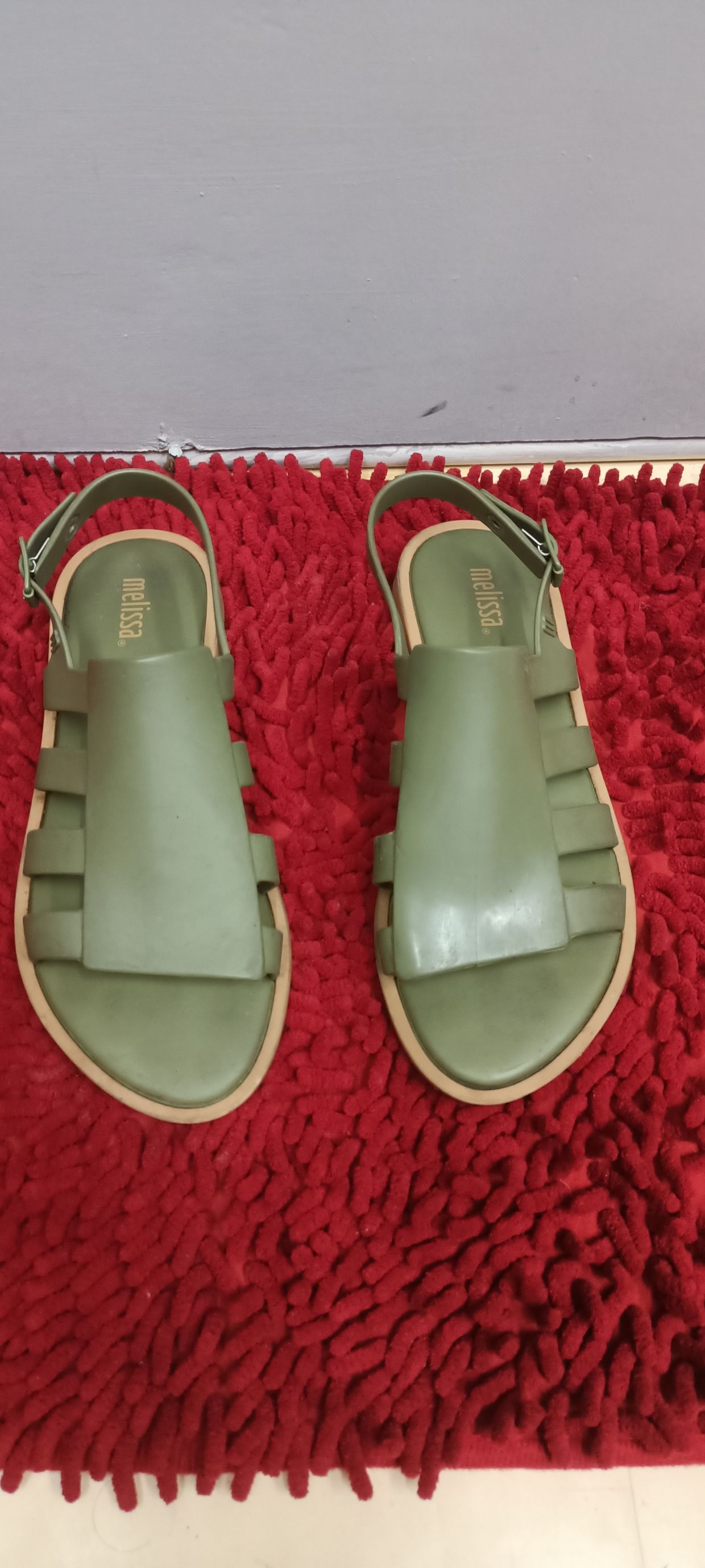 Preloved,size 37,insole 23,5 fit 24cm