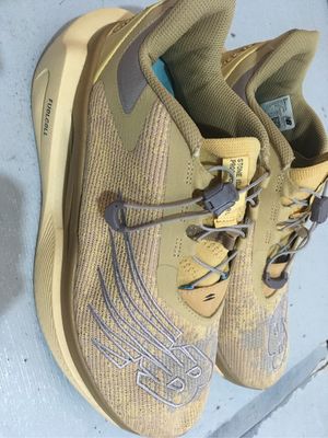Sepatu New Balance x Stone Island