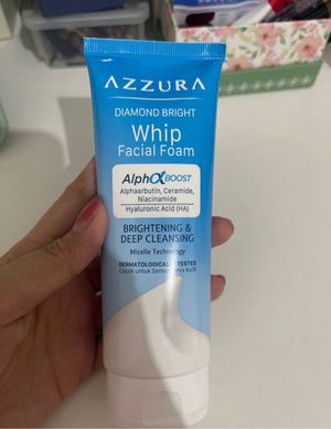 azzura diamon bright whip facial foam