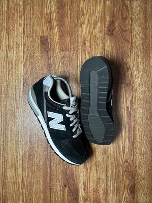 NEW BALANCE 996