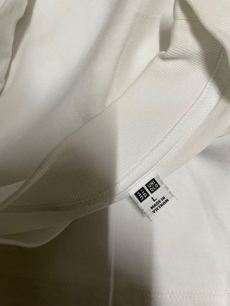 T-SHIRT UNIQLO AIRSM, foto 2