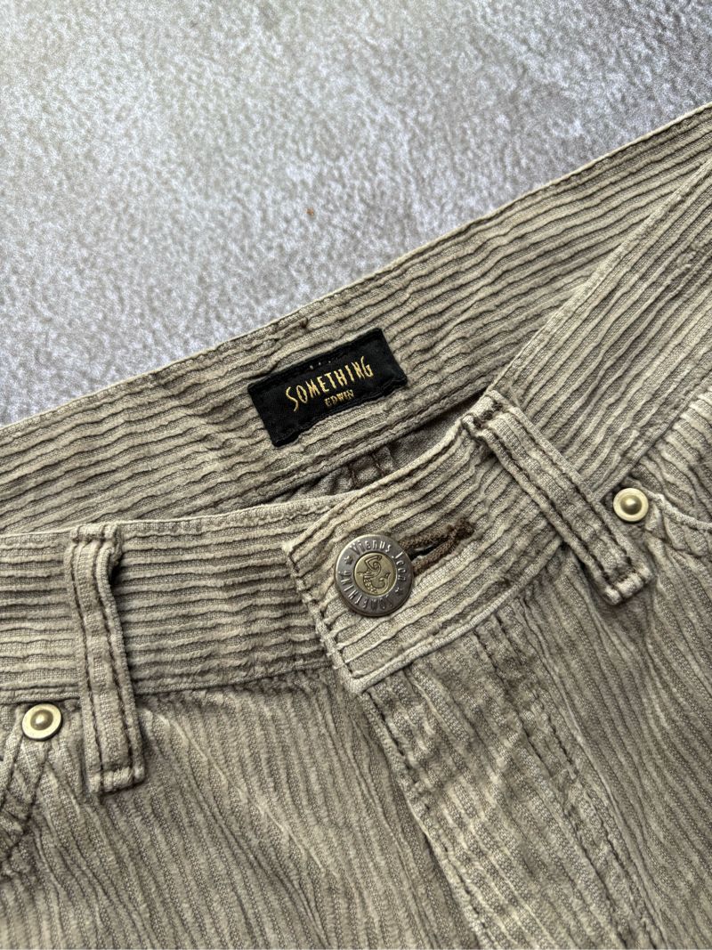 Edwin Corduroy, foto 2