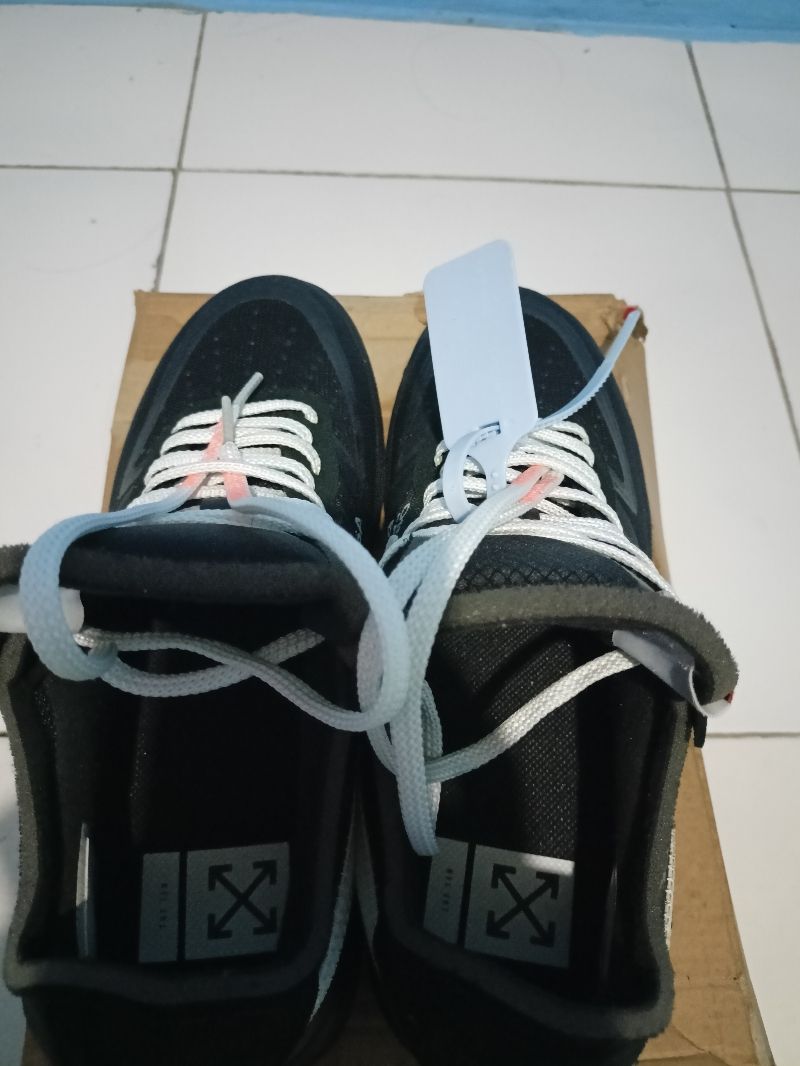 Sepatu Nike AJ 1 low off-white, foto 3