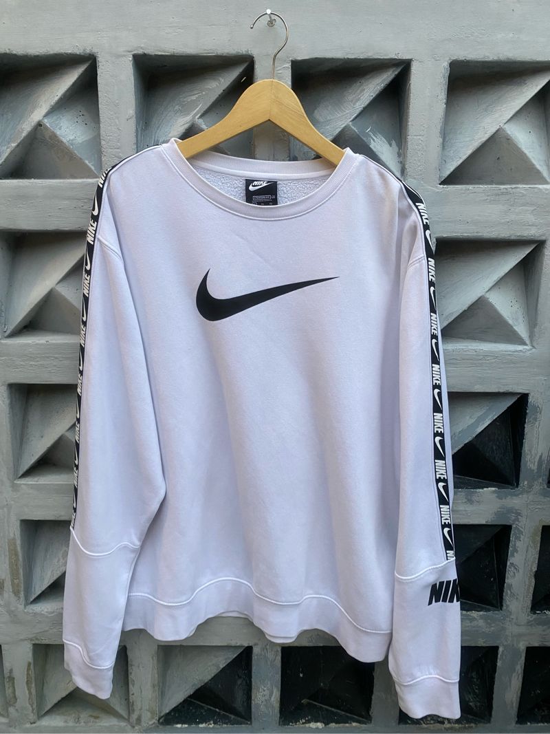 nike swoosh nike taped pullover