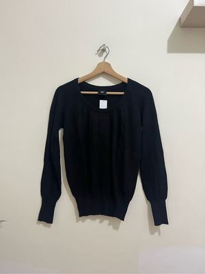 Sweater Rajut Hitam