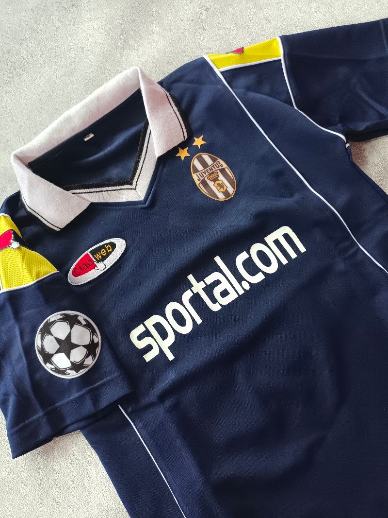 Juventus 2000/2001 Third Kit Classic Retro Vintage Jersey, foto 4